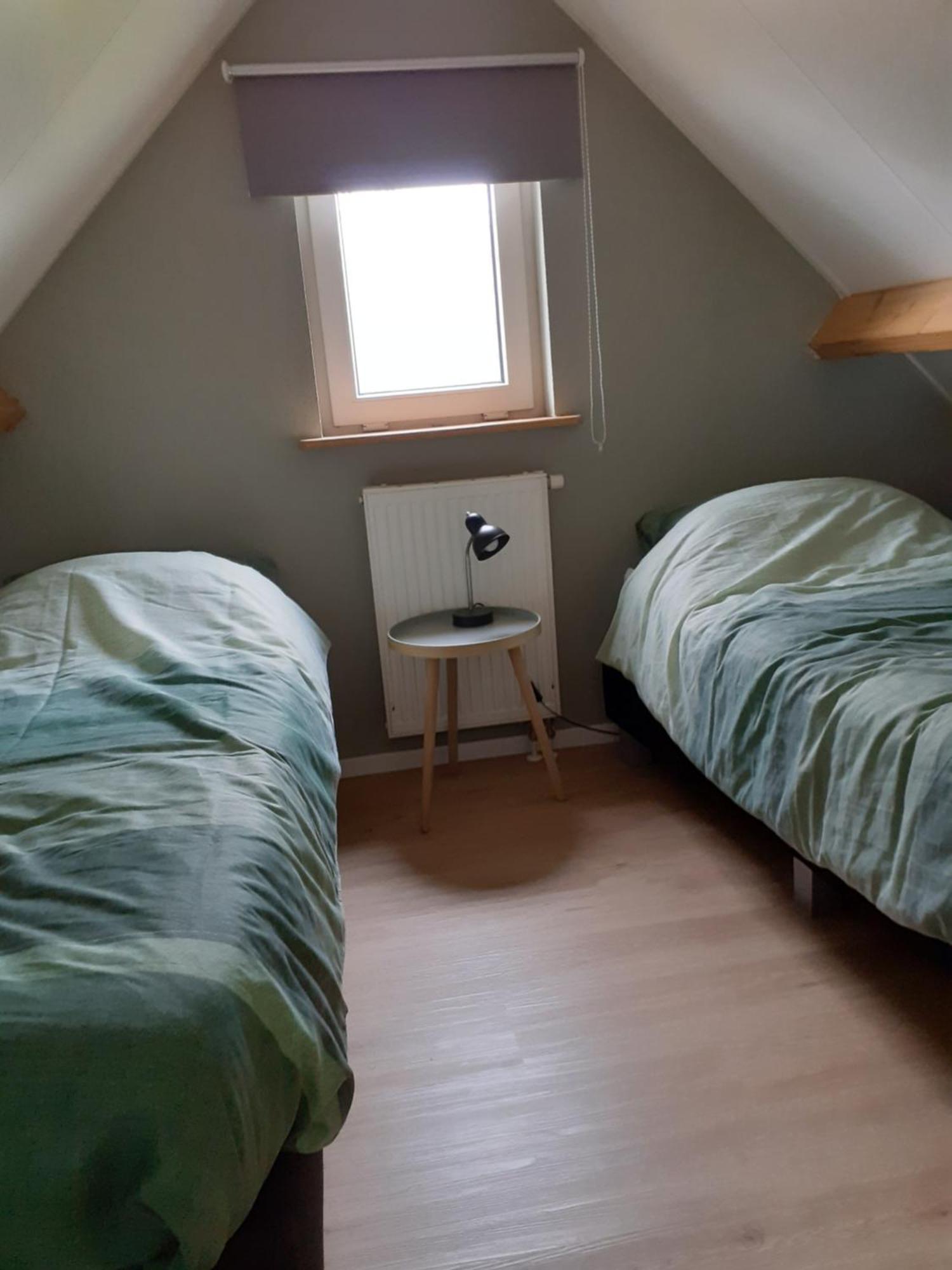 4-Persoons Vakantiehuisje Simmerwille Tzummarum エクステリア 写真