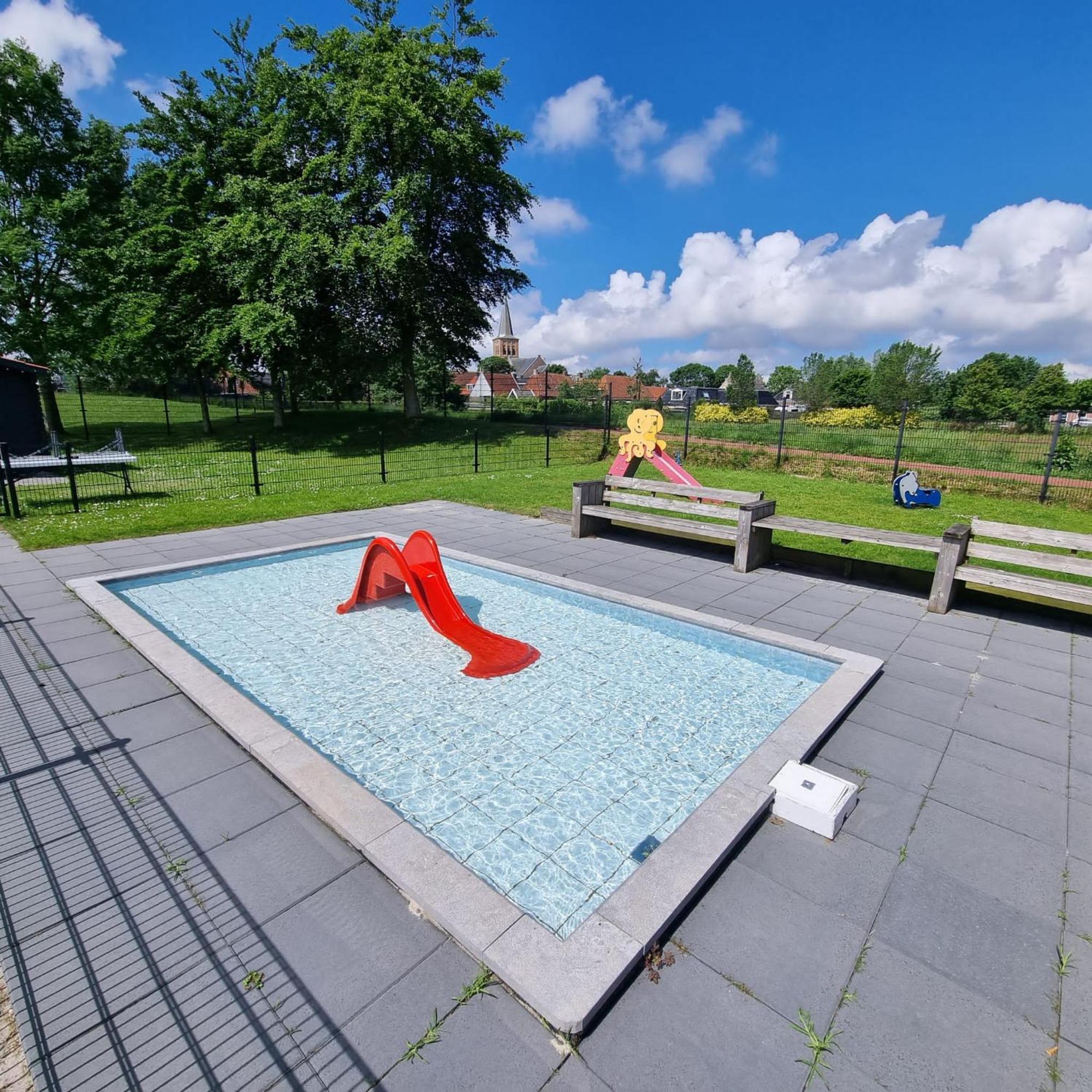 4-Persoons Vakantiehuisje Simmerwille Tzummarum エクステリア 写真